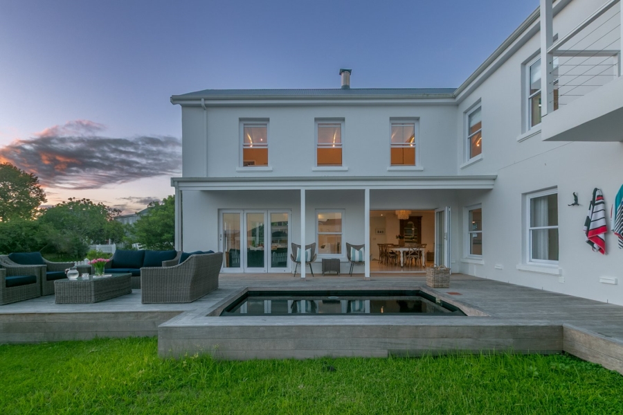 5 Bedroom Property for Sale in Thesen Islands Western Cape